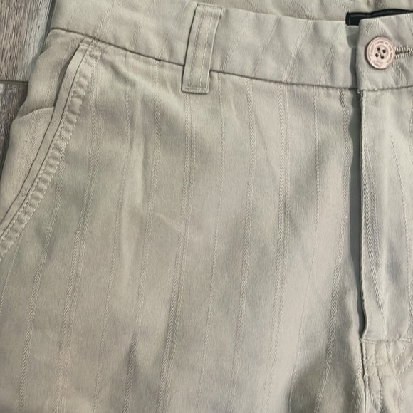 O’Neill Light Khaki Bermuda Shorts Men size 28 - Picture 2 of 5